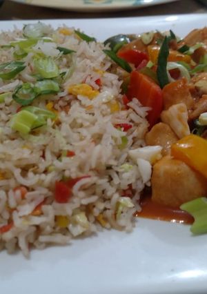 A picture of Fried Rice With SAUCY shahlik.