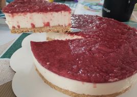 Cheesecake con frutillas 🍓 (sin cocción)