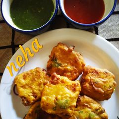 A picture of Bread Pakora.