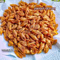 A picture of Pangsit Goreng.