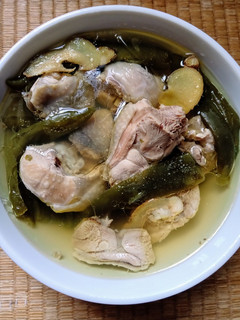 剝皮辣椒雞湯(低醣生酮餐)(簡單料理)(電鍋料理)(宴客菜) 的食譜成品照片