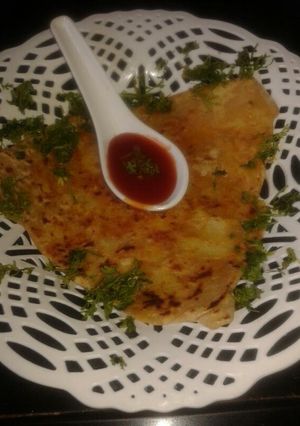 A picture of Aloo paratha.