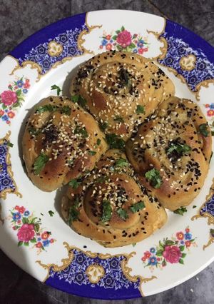 A picture of Whole wheat buns.