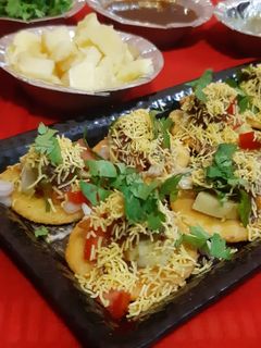 सेव पूरी (Sev puri recipe in Hindi) रेसिपी मुख्य फोटो