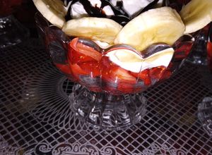 صورة لوصفة فراولة 🍓بالكريم شونتي وموز🍌