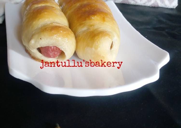 Recipe of Delicious Soft and fluffy hot dog buns
