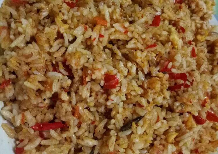 Bagaimana Membuat Nasi Goreng Sederhana yang Menggugah Selera