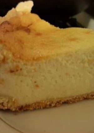 A picture of German cheesecake.
