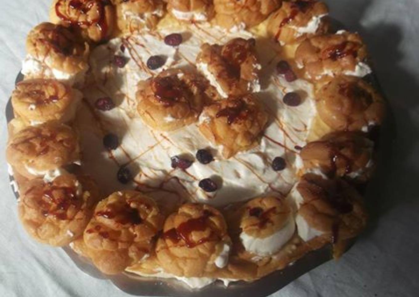 Tarta de Saint Honore o de profiteroles