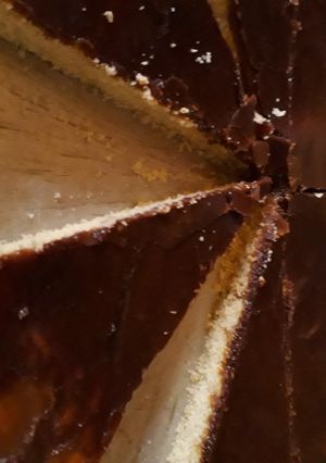 Una foto de Delitarta con chocolate y dulce de leche