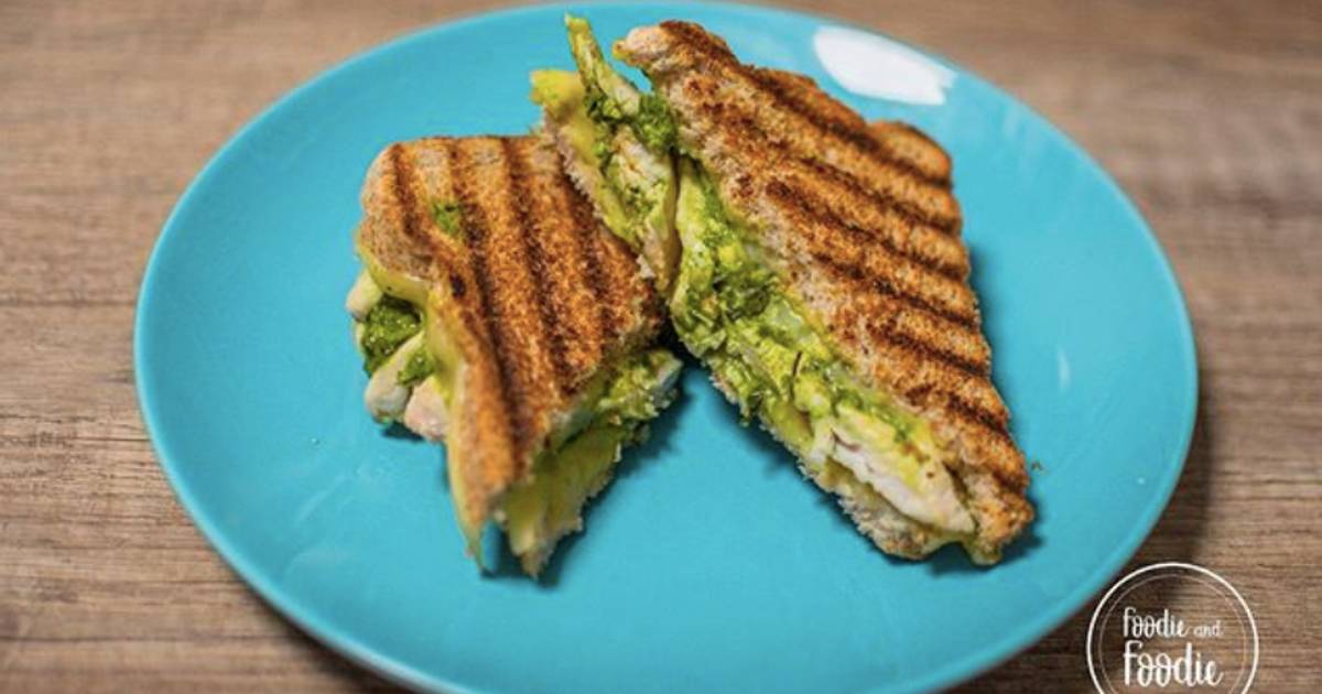 Sándwich de pollo al pesto Receta de Foodie_and_Foodie Cookpad