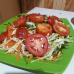 A picture of Tomatoes salad.