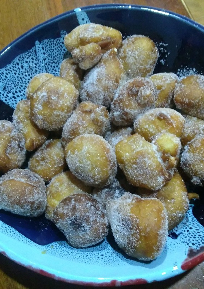 Una foto de Buñuelos con banana, súper fáciles