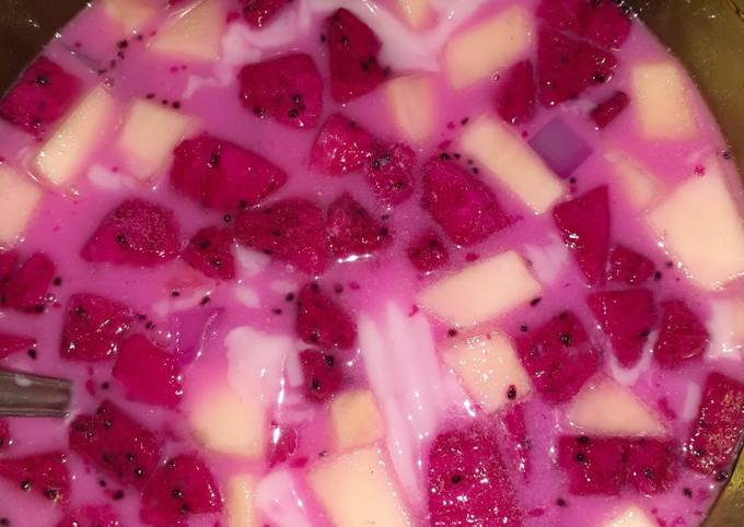 Sop buah untuk berbuka puasa