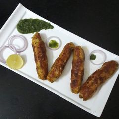 A picture of Chicken Cheese Kabab.