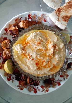 A picture of Hummus Arabic dish.