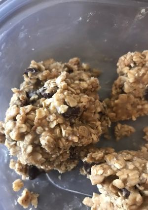 A picture of Eggless chip cookie.