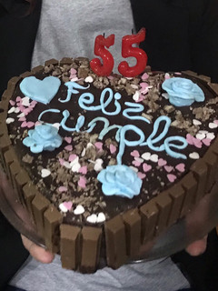 Una foto de Tarta de distintos colores