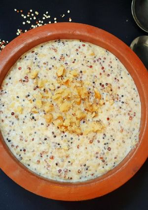 A picture of Quinoa phirni with caramel flavour.