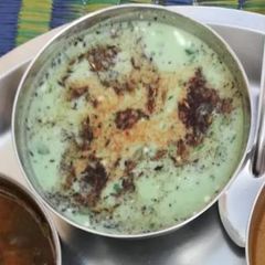 A picture of Bathua raita.