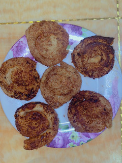 A picture of Cinnamon bread roll.