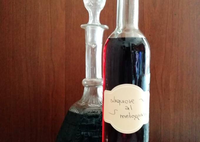 Passaggi a Fai Preferito Liquore al melograno