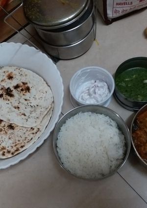 A picture of Chicken masala.