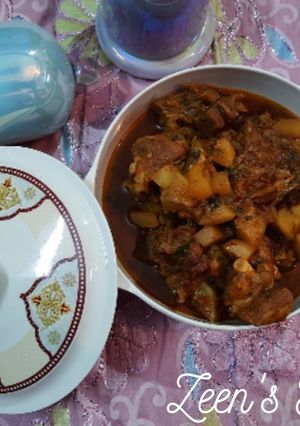 A picture of Hyderabadi Shalgam Gosht.