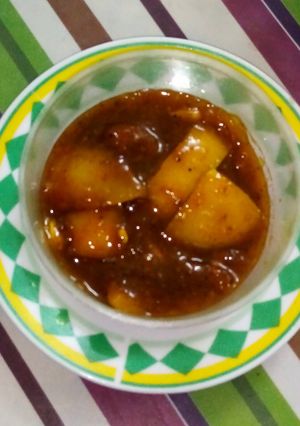A picture of Sweet and sour lemon pickle.