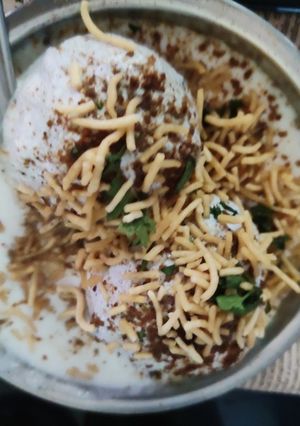 A picture of Uncooked sprouts dahi vade.