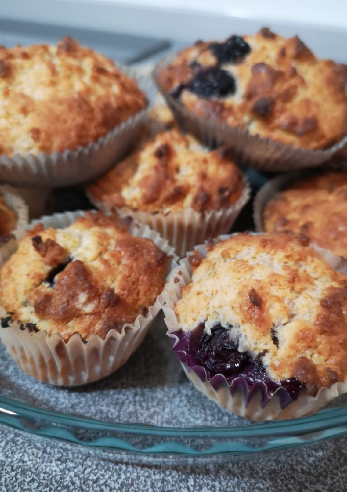 Una foto de Muffins de queso con arándanos 😋