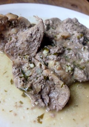 Una foto de Riñoncitos al Vino Blanco