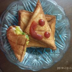 A picture of Potato sandwich.