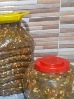 عکسی از دستور ترشی لوبیا سبز و گل کلم ارزو ساز😎
