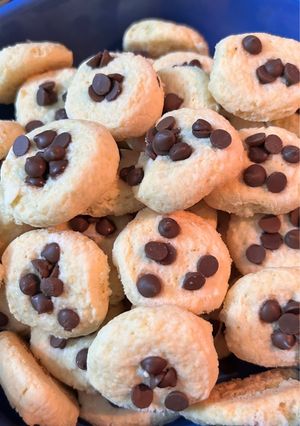 Una foto de Para el mate y la merienda: Pepas de chocolate - Pepitos