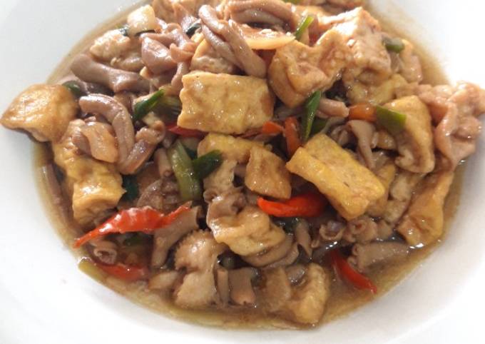 Bagaimana Membuat Tumis usus ayam dan tahu yang Sempurna