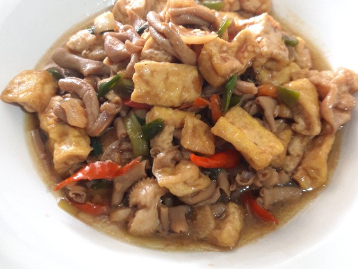 Bagaimana Membuat Tumis usus ayam dan tahu yang Sempurna