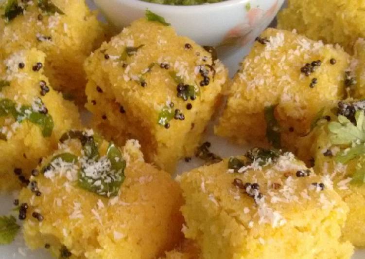 How to Cook Oats Corn Dhokla