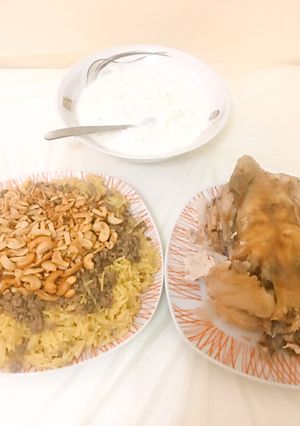 صورة لوصفة فروج محشي مع منسف