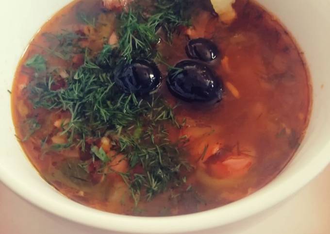 Солянка мясная сборная😍