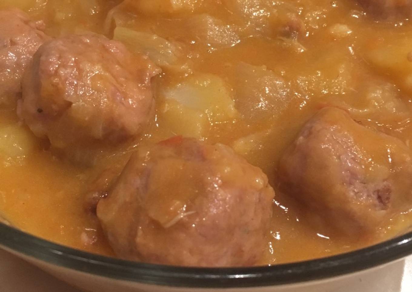 Albóndigas al vino blanco