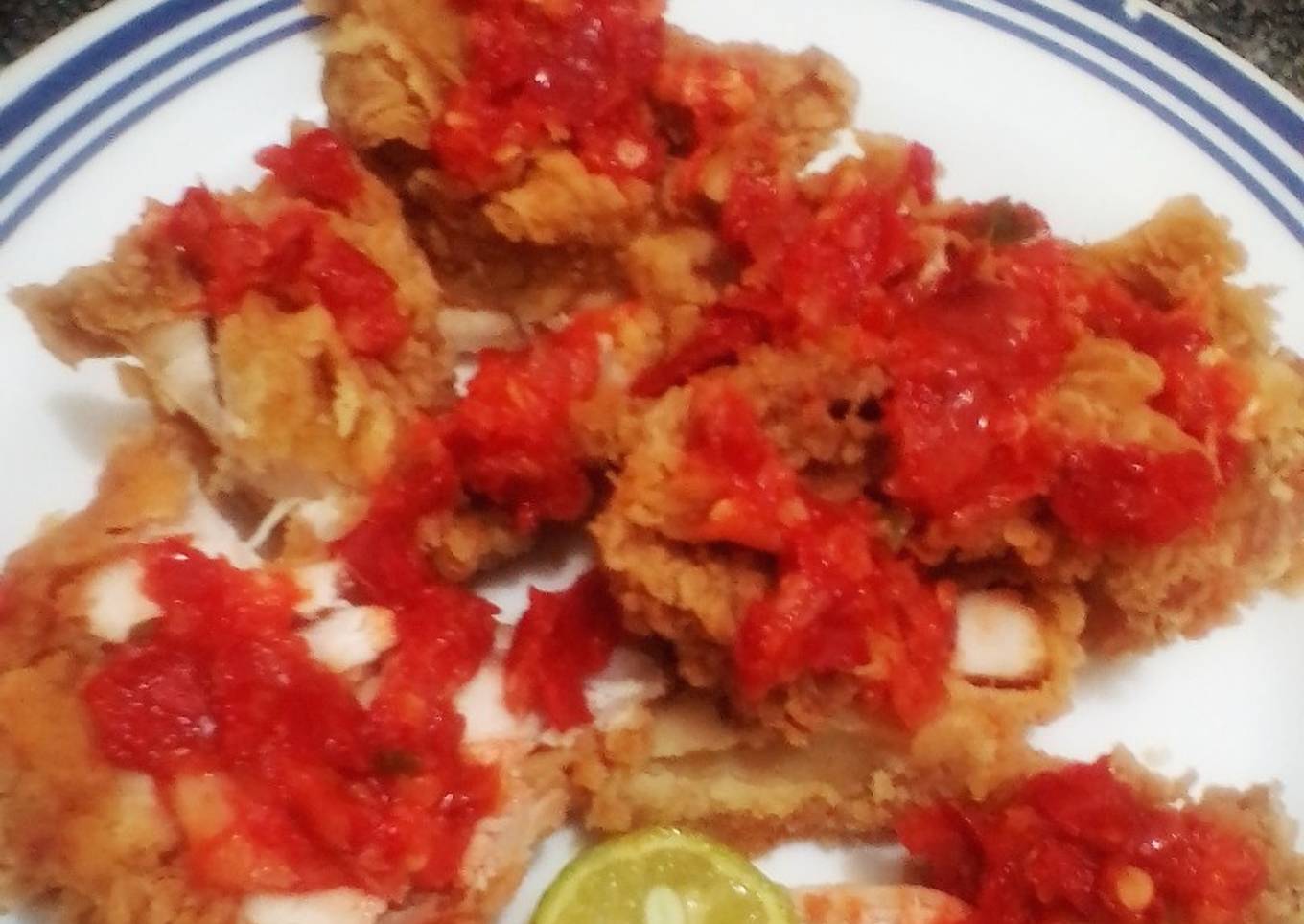 Resep 2. Ayam Geprek Sambal Jeruk Purut #Selasabisa yang Lezat Sekali