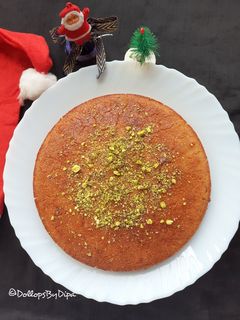 सेमोलिना केक (semolina cake recipe in Hindi) रेसिपी मुख्य फोटो
