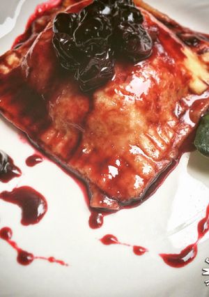 A picture of Blueberry gastrique.