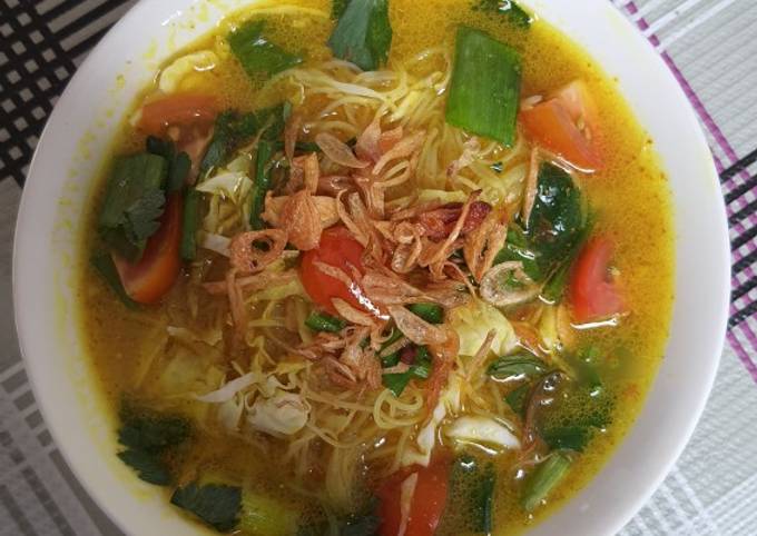 Soto ayam kuning