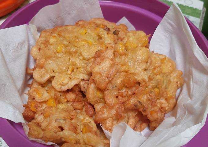 Yuk intip, Resep gampang bikin Bakwan Jagung Lembut  spesial