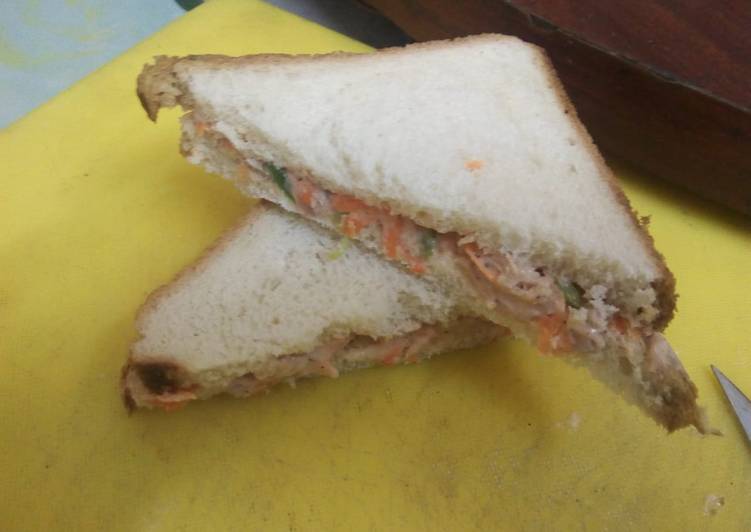 Easy Recipe: Tasty Chicken Mayo Sandwiches
