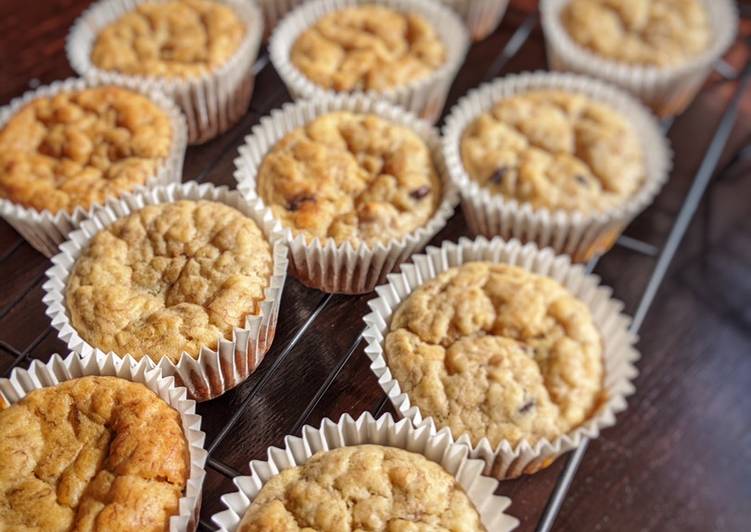 Steps to Prepare Any-night-of-the-week Banana Oat Chocolate chip muffins