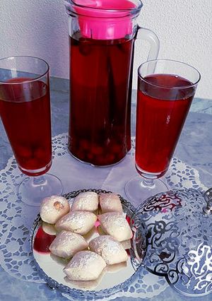 Una foto de Kirschsaft (jugo de cereza)