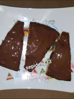 عکسی از دستور کیک گردویی و کاکائویی با گاناش
